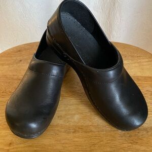 Black Sanita Clogs size 41